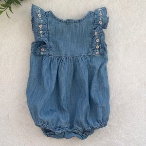 Gap Baby Ruffle Denim Chambray Bubble Romper 3-6M EUC